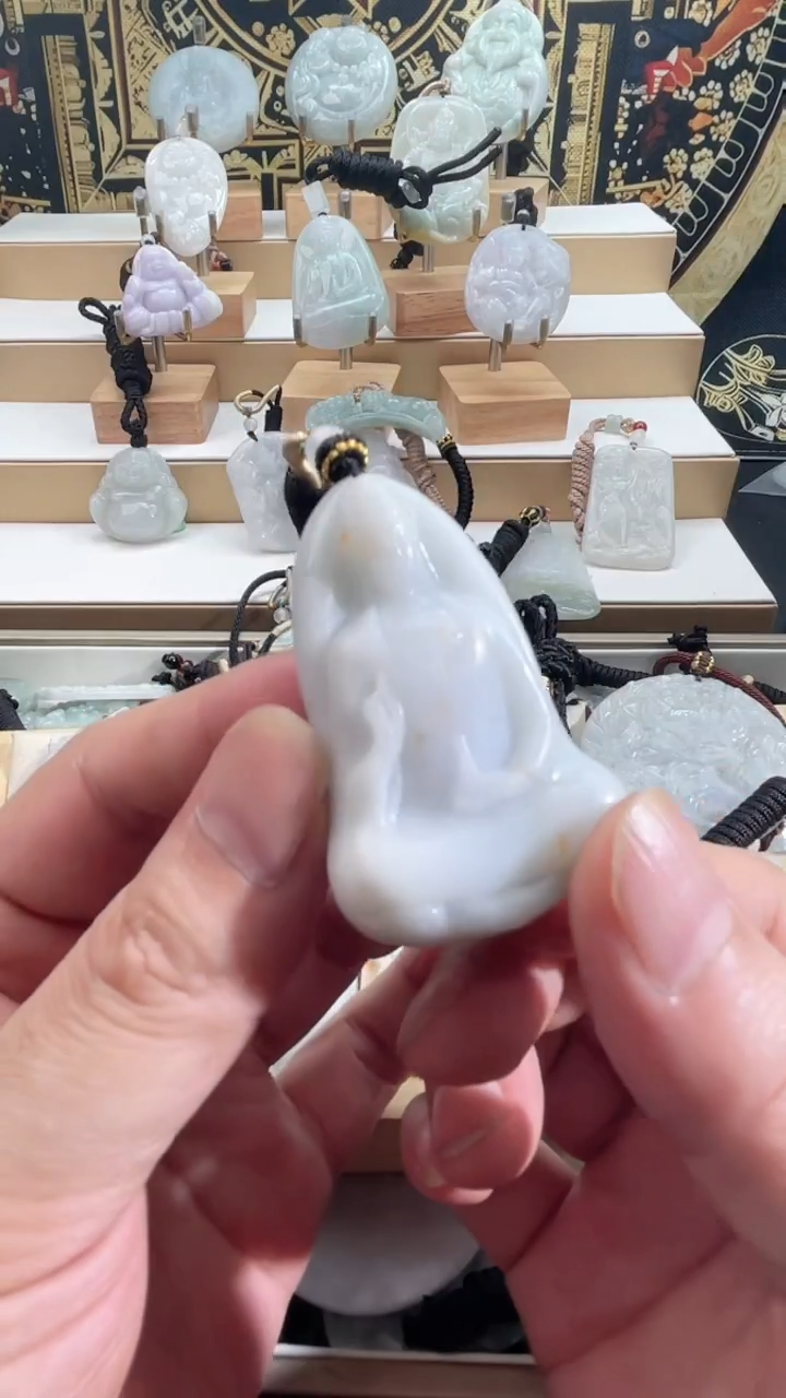 吊坠(赠链)未镶嵌翡翠.****)10/11/      143