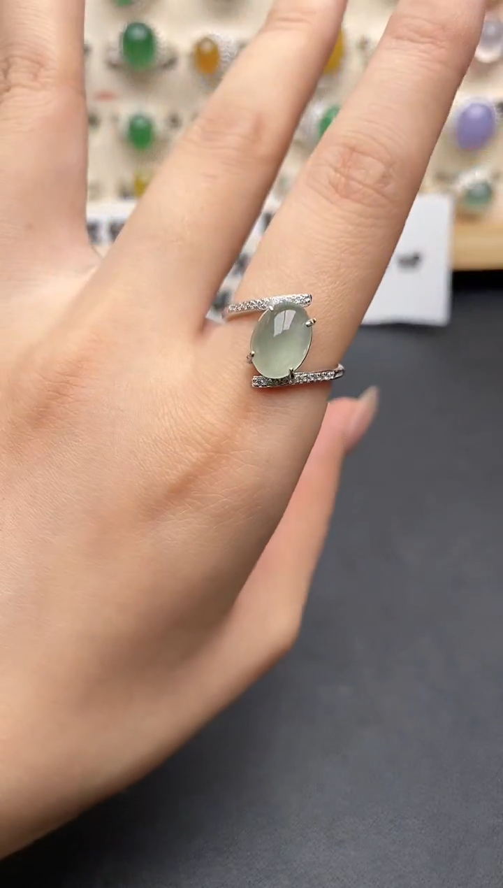 【闪购商品】翡翠戒指银S925镶嵌一物一证一礼盒