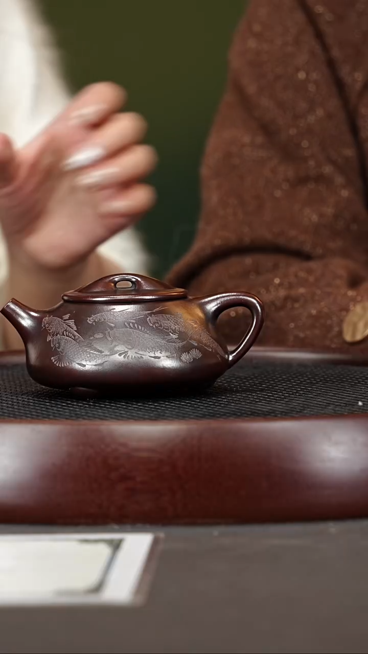 茶壶紫砂20YLX景舟石瓢 龙山古乌泥220cc