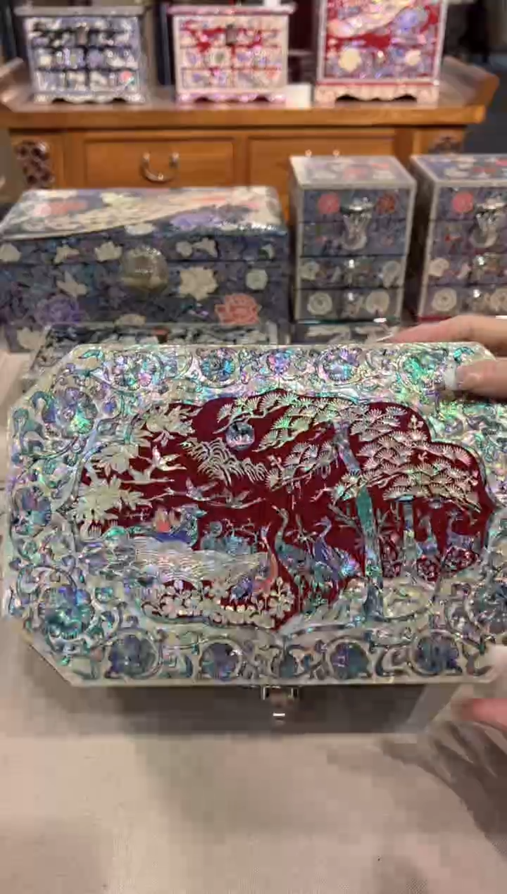 【闪购商品】八边绒布底·弘贝雅螺钿漆器文化馆