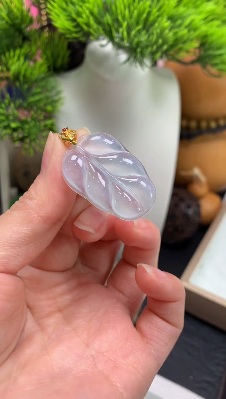 颈饰18K金镶嵌翡翠l**i---125076