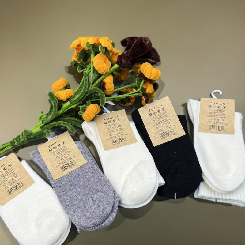 常规款秋冬中筒袜厚款吸汗耐磨长筒袜