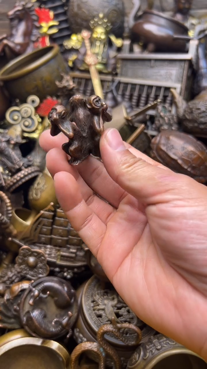 精美铜器，点击下单