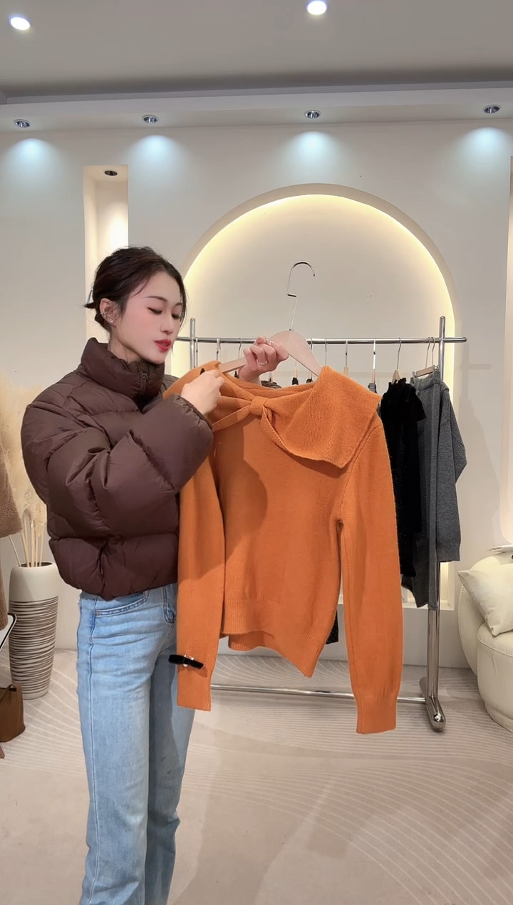 蝴蝶结橘色重工毛衣均码