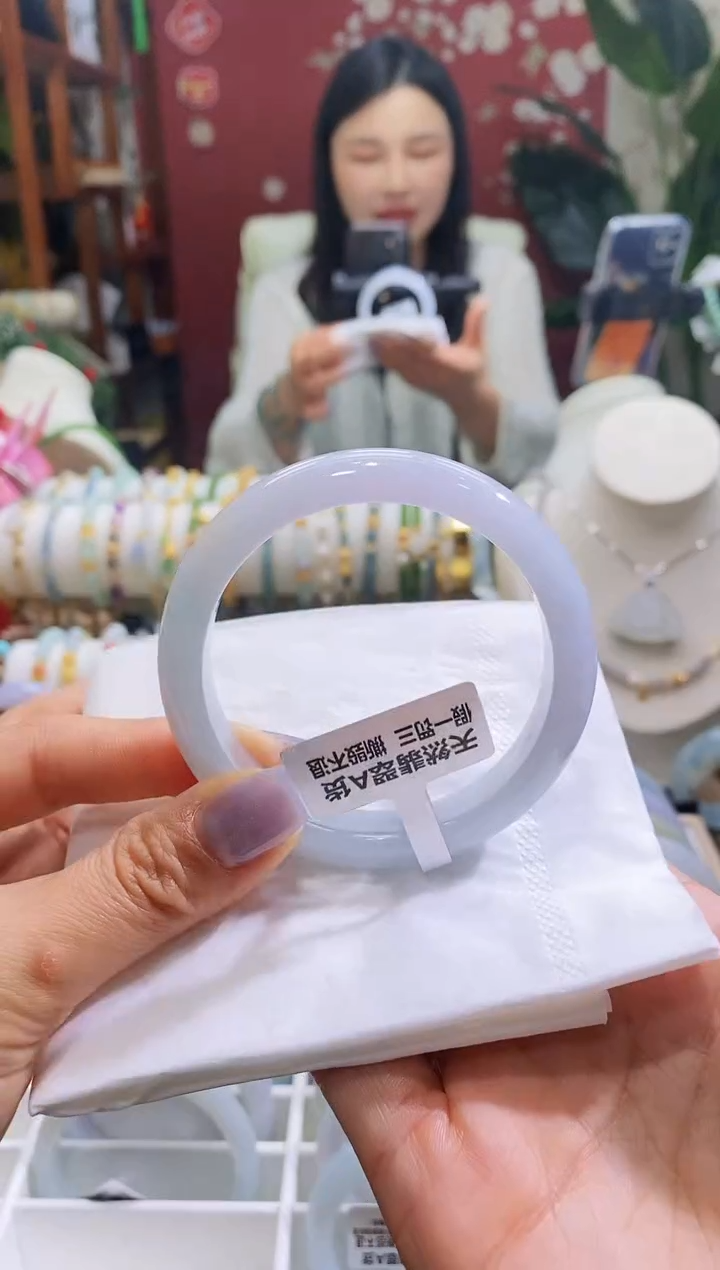 【闪购商品】翡翠手镯未镶嵌95/56.2/11.1*7.5