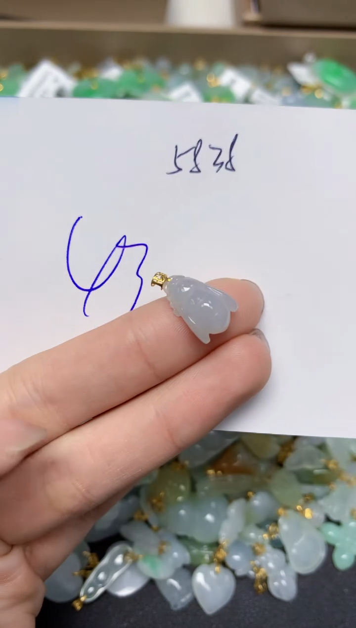 【闪购商品】翡翠颈饰18K金镶嵌天然翡翠A货