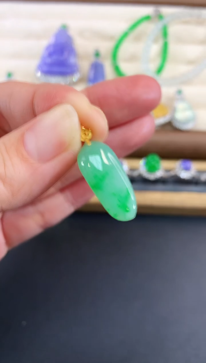 吊坠(不含链)18K金镶嵌翡翠3|980