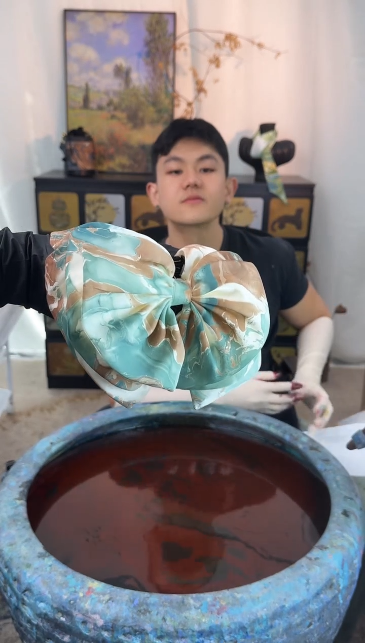 005三层蝴蝶抓夹