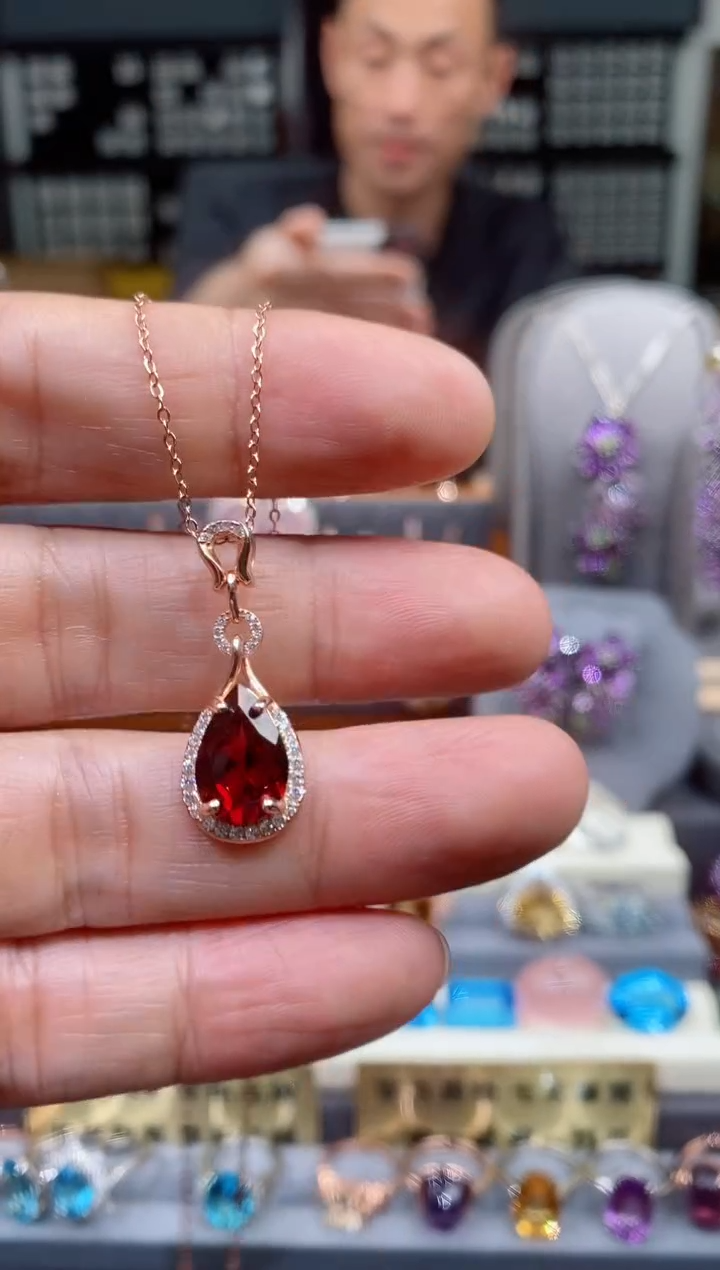 【闪购商品】石榴石吊坠银S925镶嵌石榴石吊坠