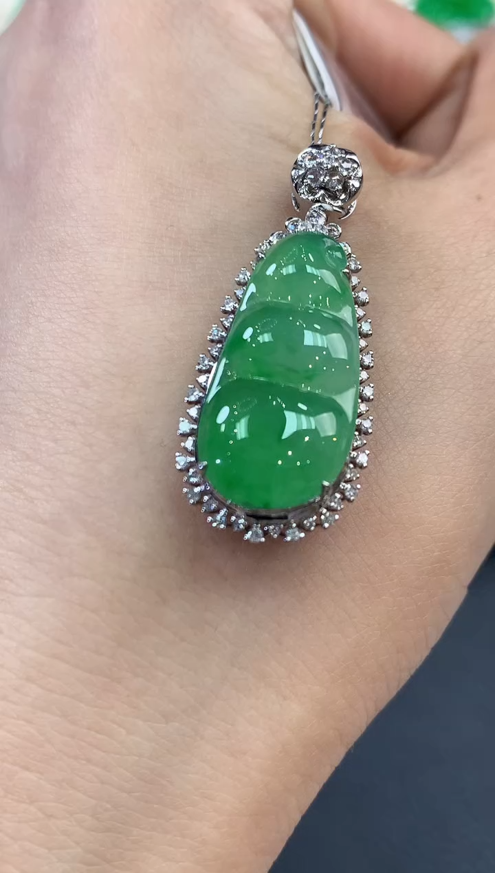 【闪购商品】翡翠吊坠(不含链)18K金镶嵌c83