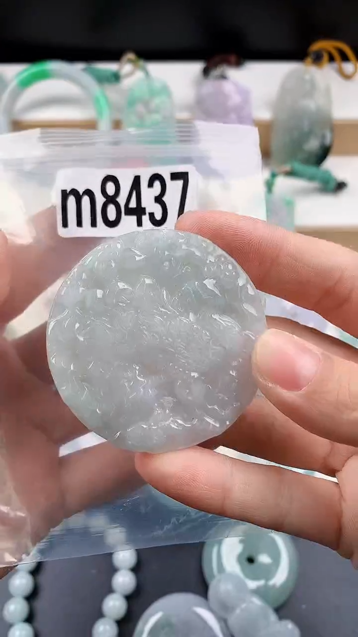 颈饰未镶嵌翡翠天然翡翠吊坠挂件