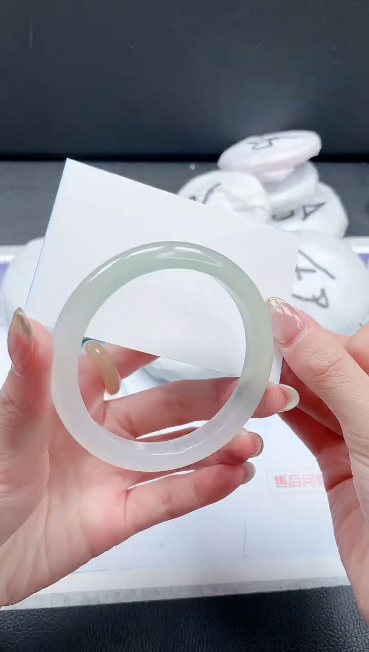 【闪购商品】石英质玉手镯未镶嵌 洒金10J255-57