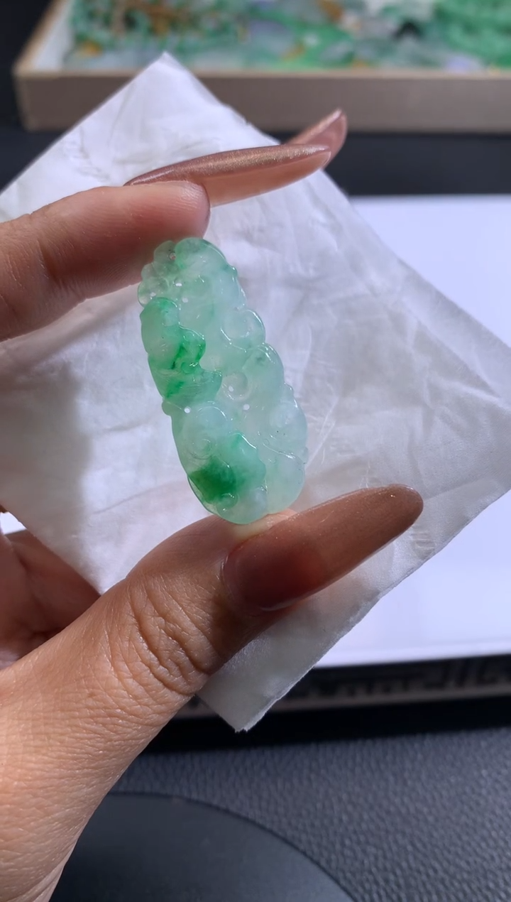 【闪购商品】定制翡翠未镶嵌翡翠