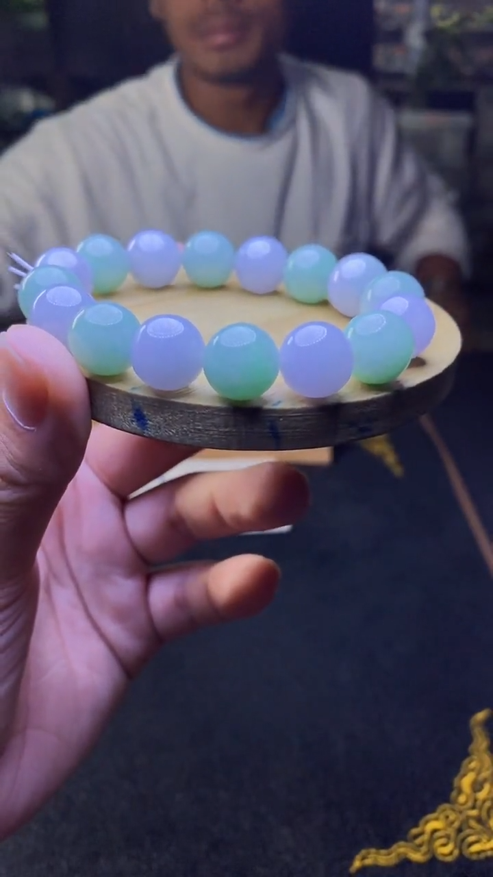 定制翡翠未镶嵌天然缅甸A货翡翠，多样性发货，拍一发一