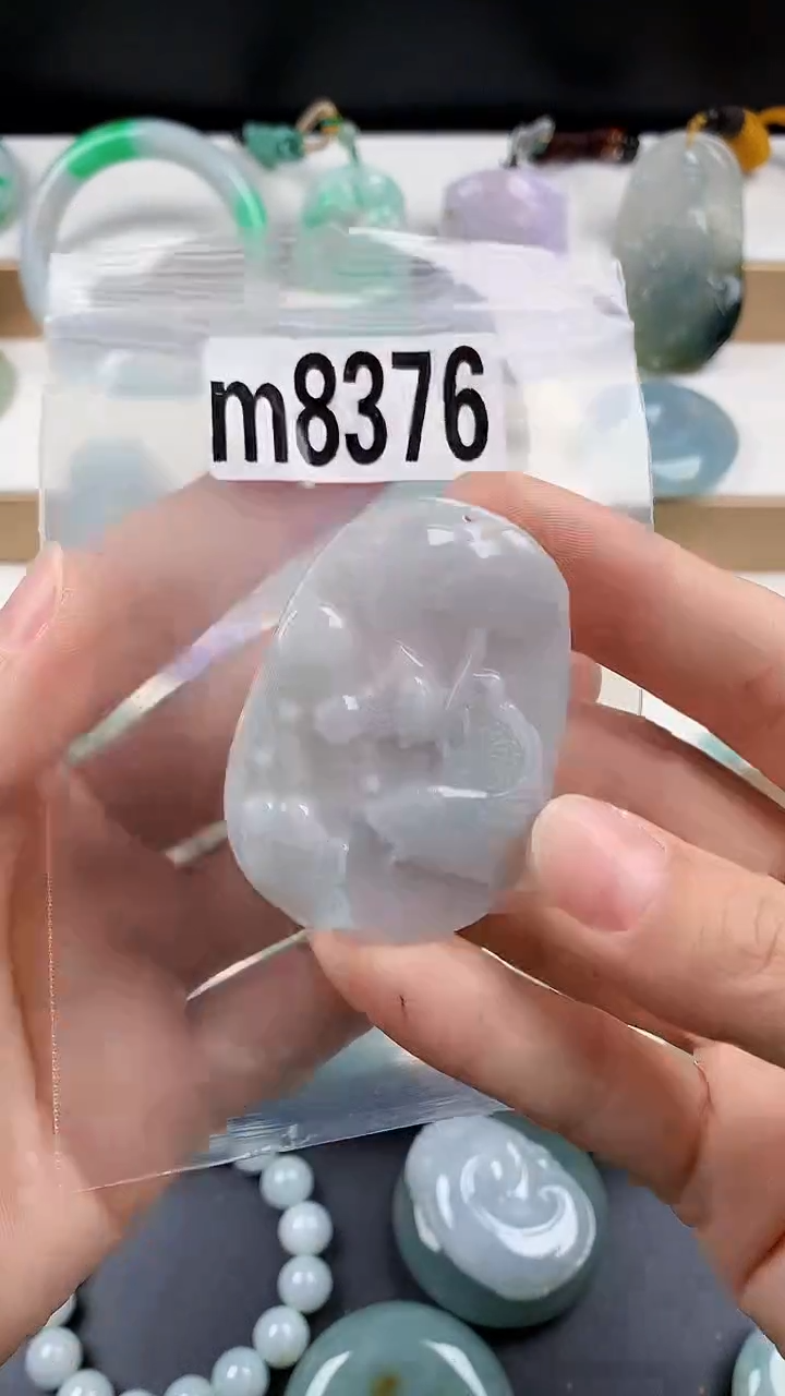 颈饰未镶嵌翡翠天然翡翠吊坠挂件