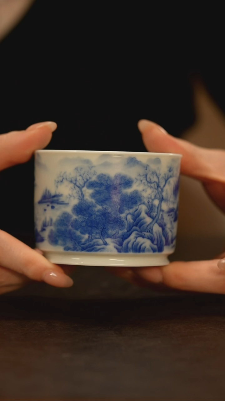 【闪购商品】瓷片占春生          