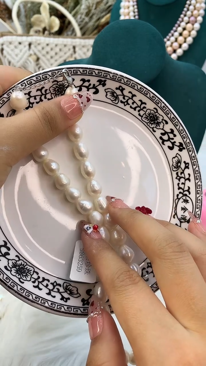 【闪购商品】淡水珍珠项链合金10