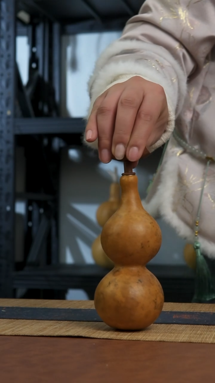 940号 天然热水酒葫芦 一物一拍（有瑕介意勿拍）