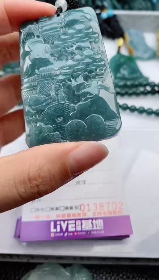 【闪购商品】翡翠颈饰未镶嵌