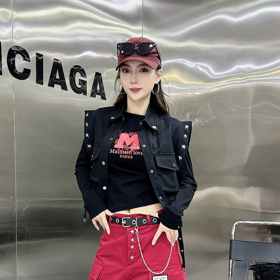 （2）9556款星星铆钉飘带马甲