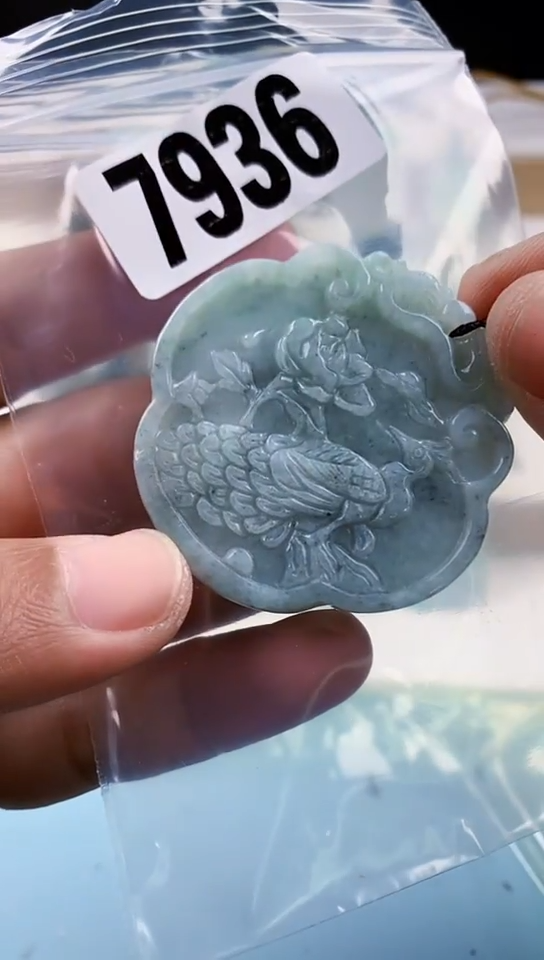 【闪购商品】翡翠挂件未镶嵌天然翡翠吊坠挂件