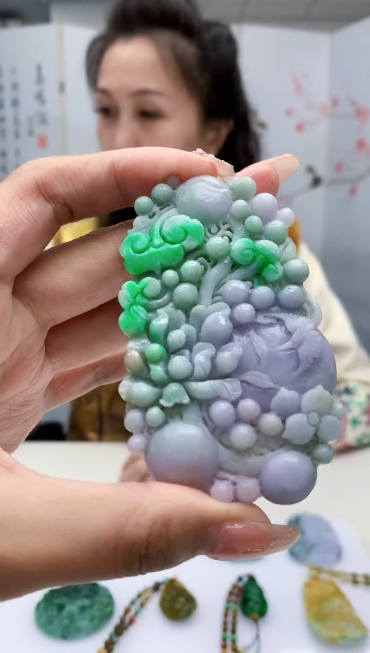 【闪购商品】定制翡翠未镶嵌4989mm-毛货挂件143