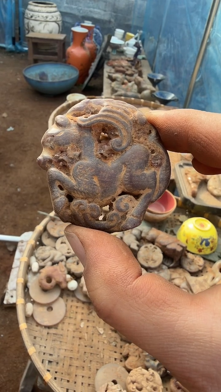 未镶嵌岫岩河磨玉（透闪石质玉）挂件屯*岫岩河磨玉