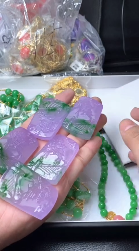 翡翠未镶嵌颈饰162山水