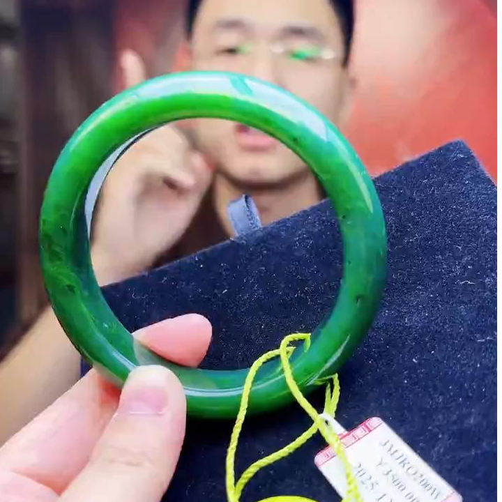 玉雕臻品馆天然和田玉（拍一发一）定制