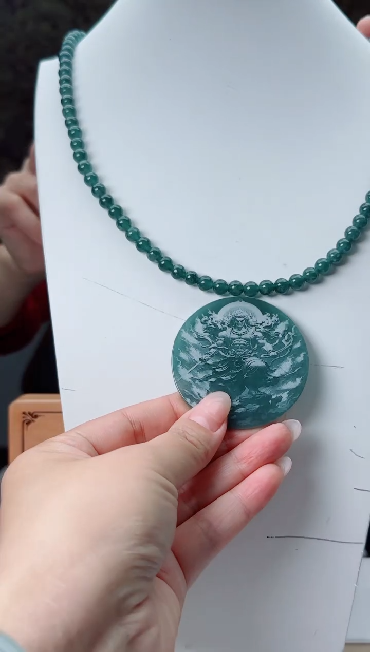 【闪购商品】翡翠颈饰未镶嵌多样性随机发其一