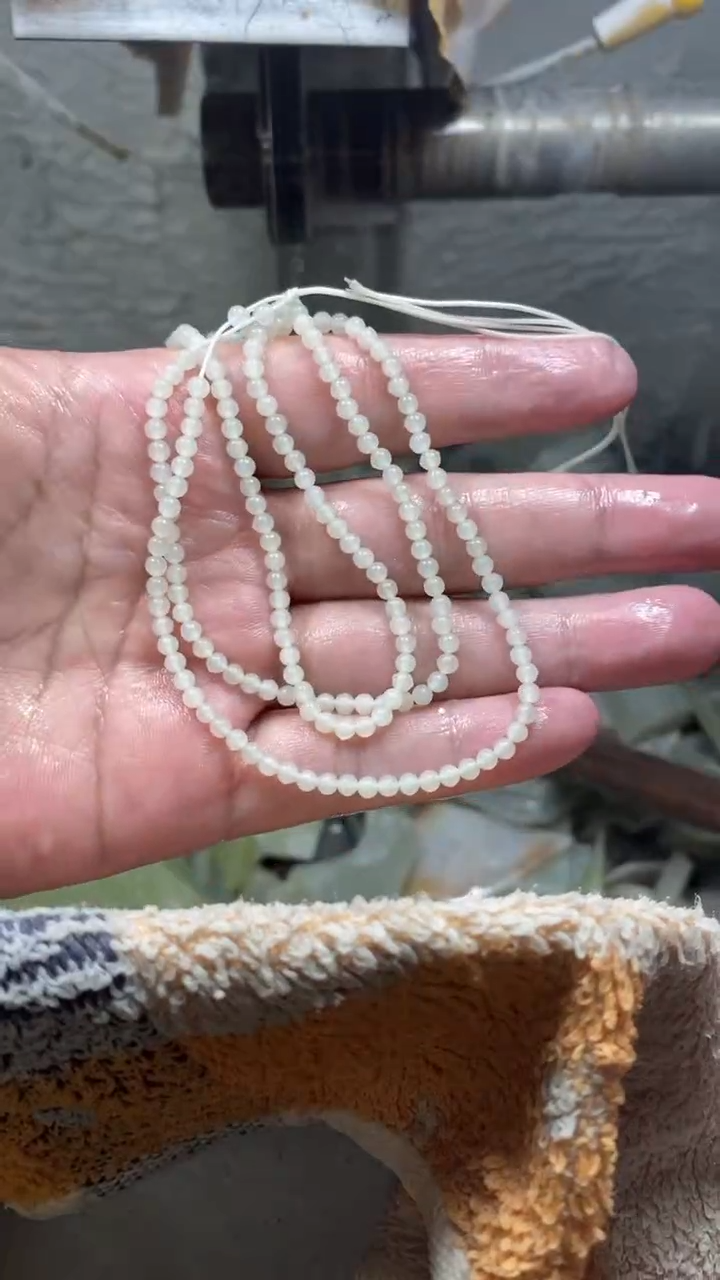 定制和田玉毛货抛光