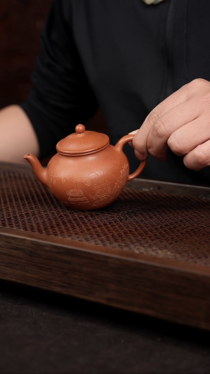 【闪购商品】紫砂茶壶五彩泥刻绘宫灯