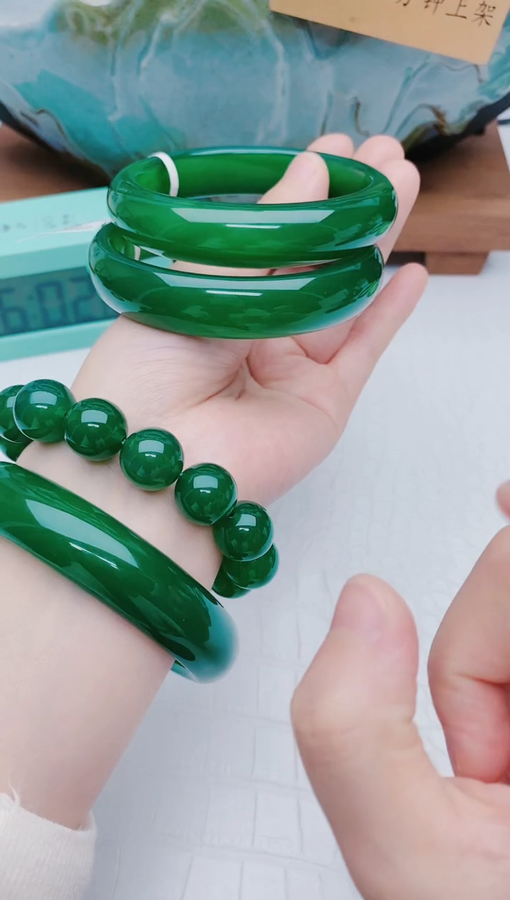 【闪购商品】玛瑙/玉髓手镯未镶嵌玛瑙手镯