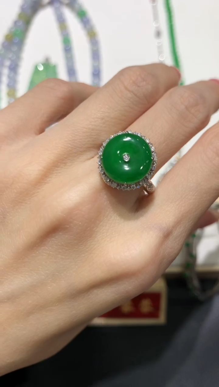 【闪购商品】翡翠吊坠(不含链)18K金镶嵌团购4