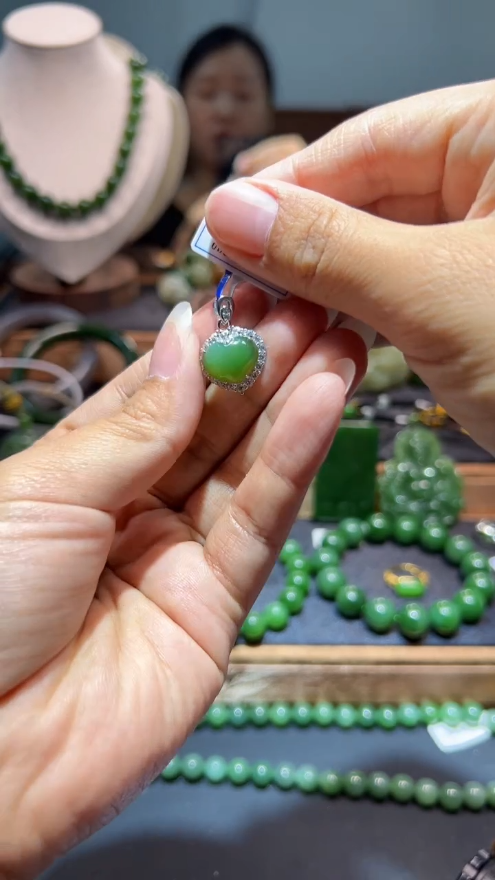 和田玉（碧玉）银S925镶嵌颈饰1