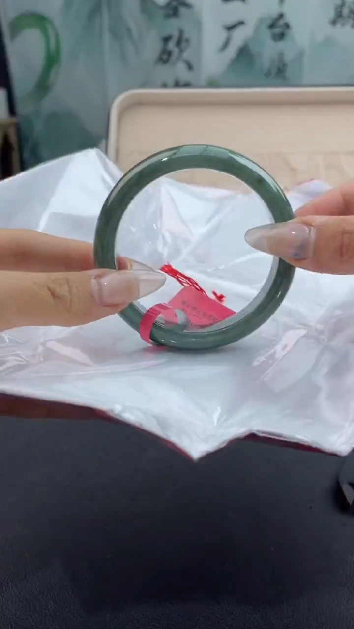 【闪购商品】翡翠手镯未镶嵌8翡翠手镯