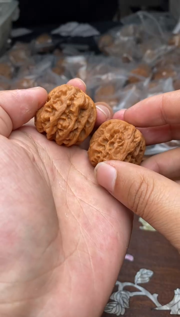 【闪购商品】文玩核桃把件A91号39尺方块