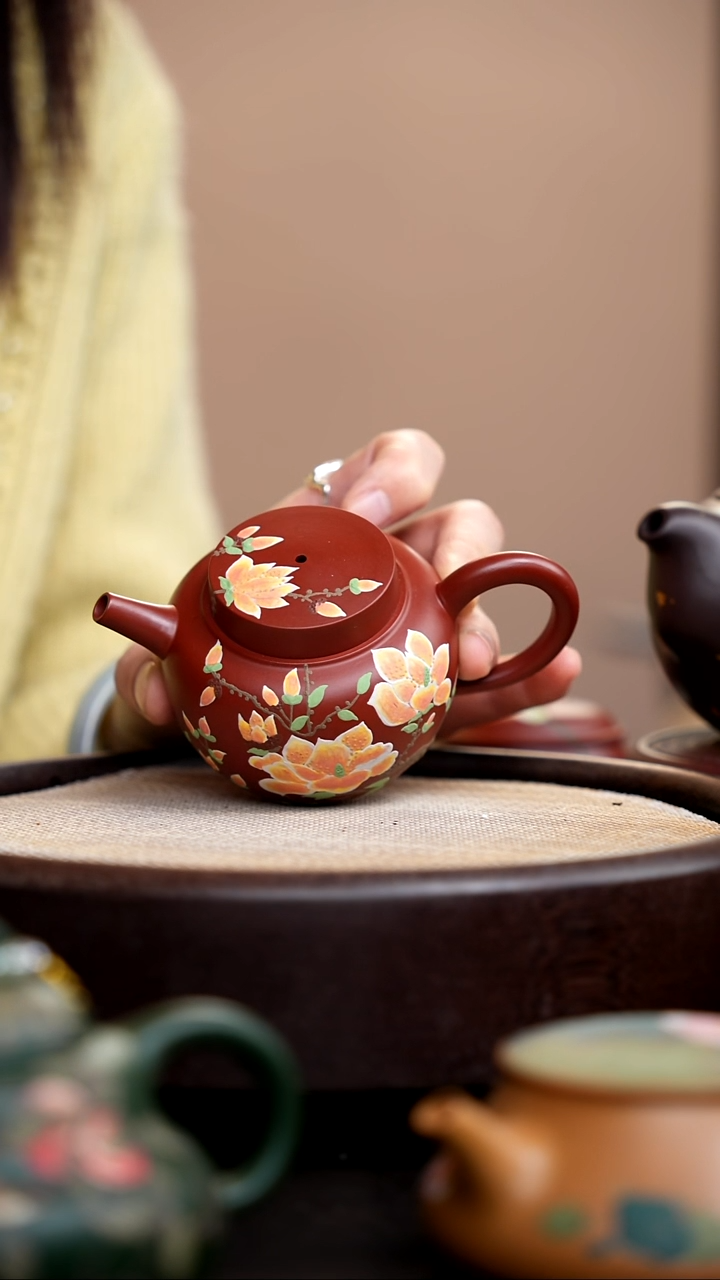 茶壶紫砂朱泥无钮玉兰壶