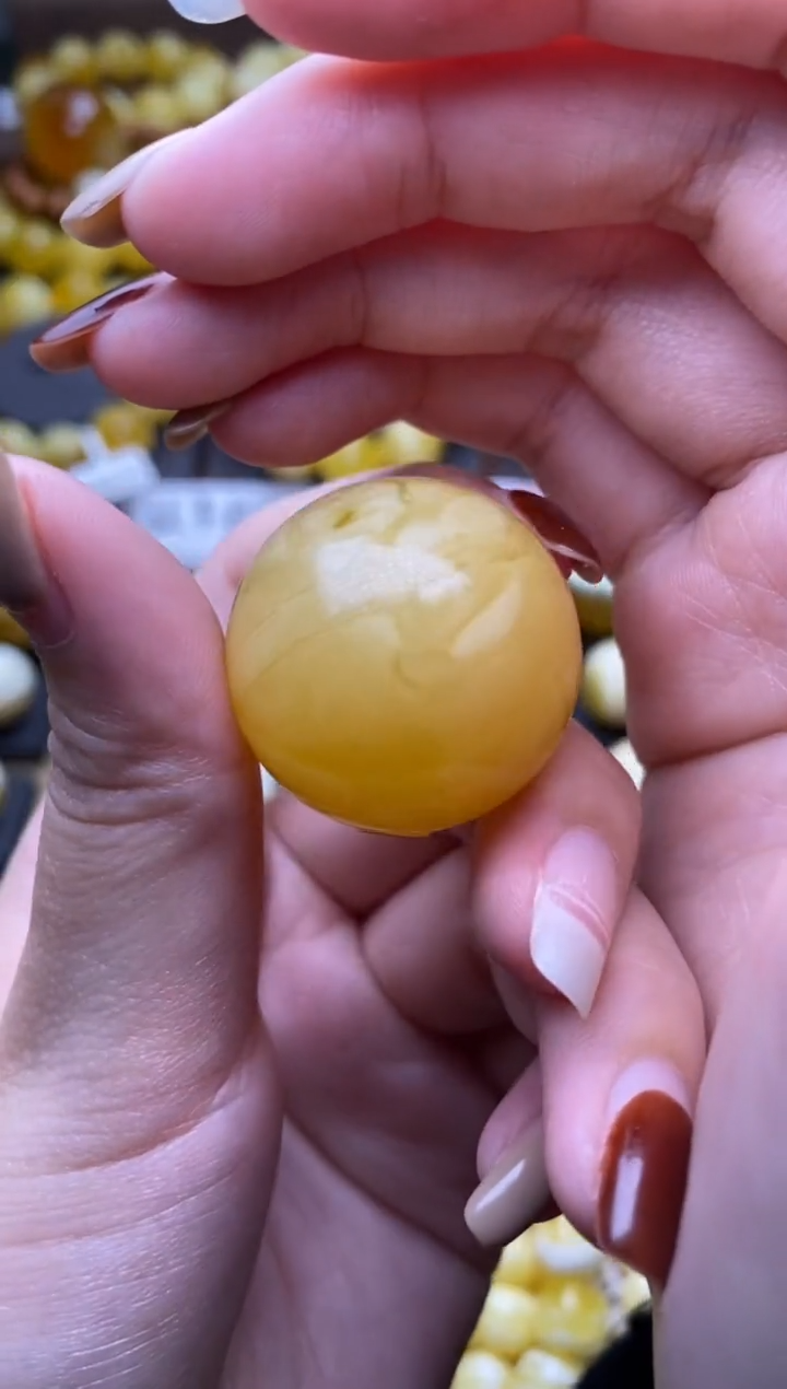 【闪购商品】琥珀裸石未镶嵌大小姐珠宝123