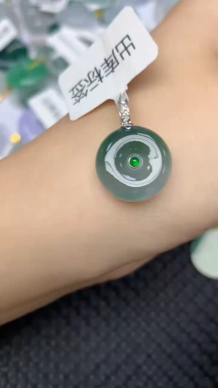 翡翠18K金镶嵌颈饰天然缅甸翡翠a货百元以上9元证书费自理