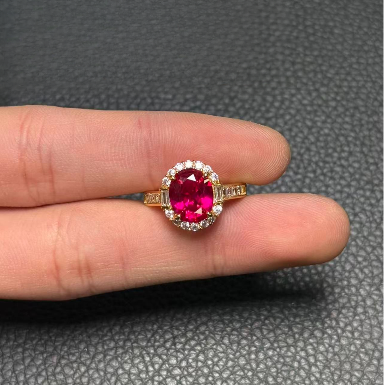 阿鲁沙-典藏轻奢培 育红宝石-精工合金戒指181