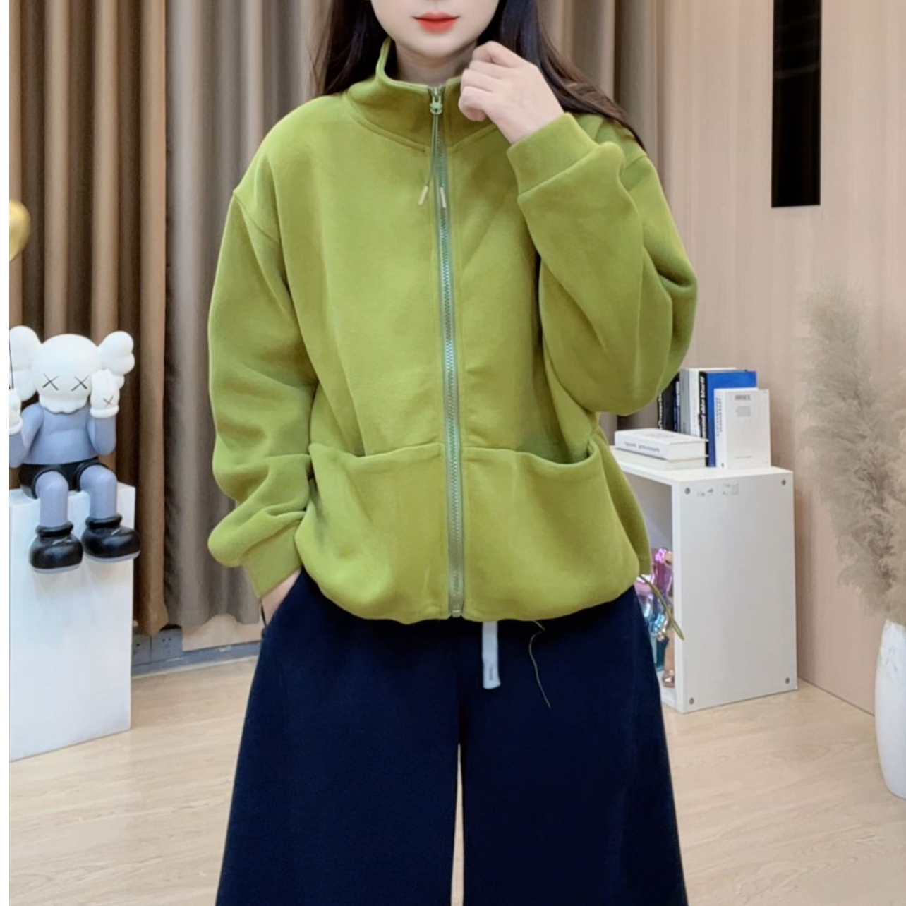 2025冬季新款女装韩版百搭休闲小外套宽松大口袋拉链外套女B301