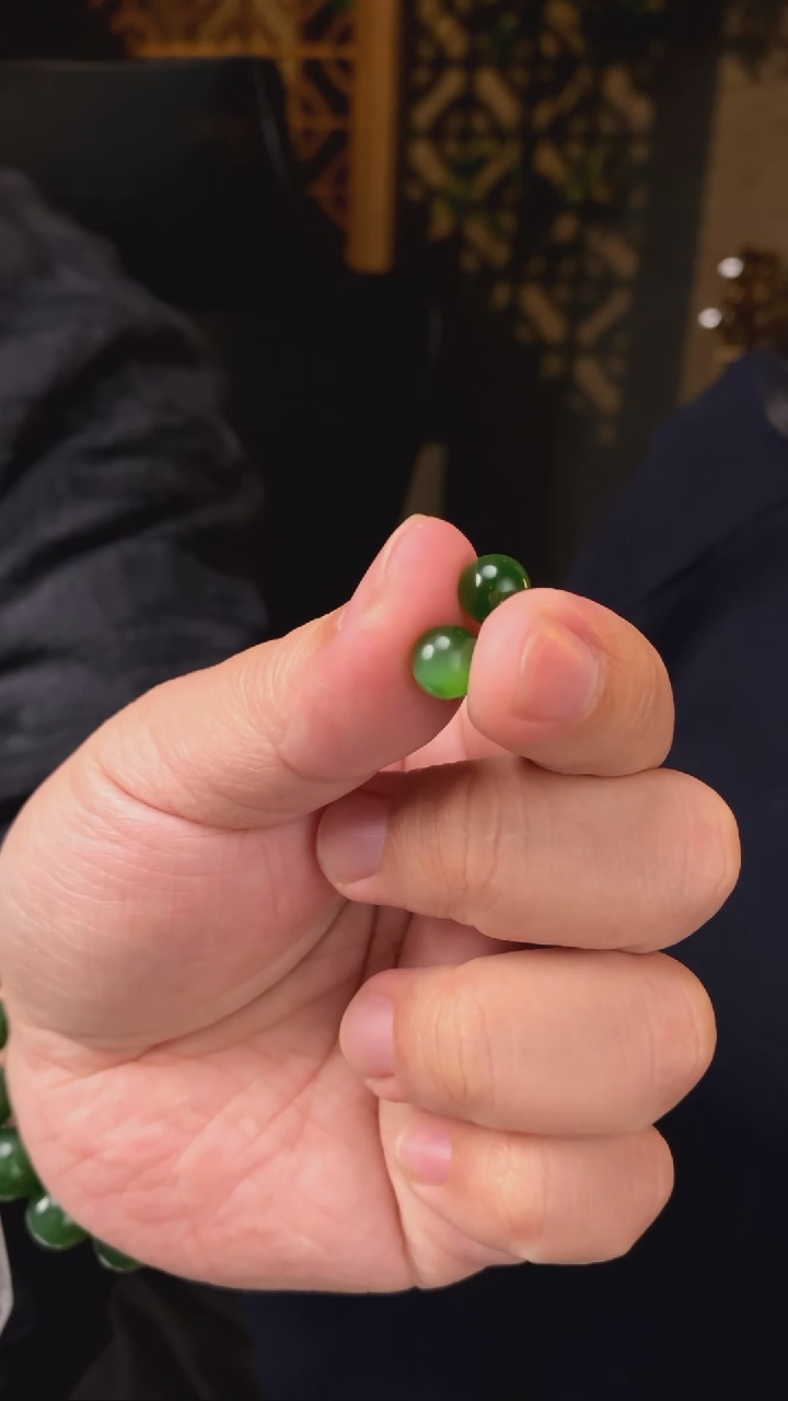 【闪购商品】和田玉碧玉猫眼圆珠一对未镶嵌【玉道侠侣】