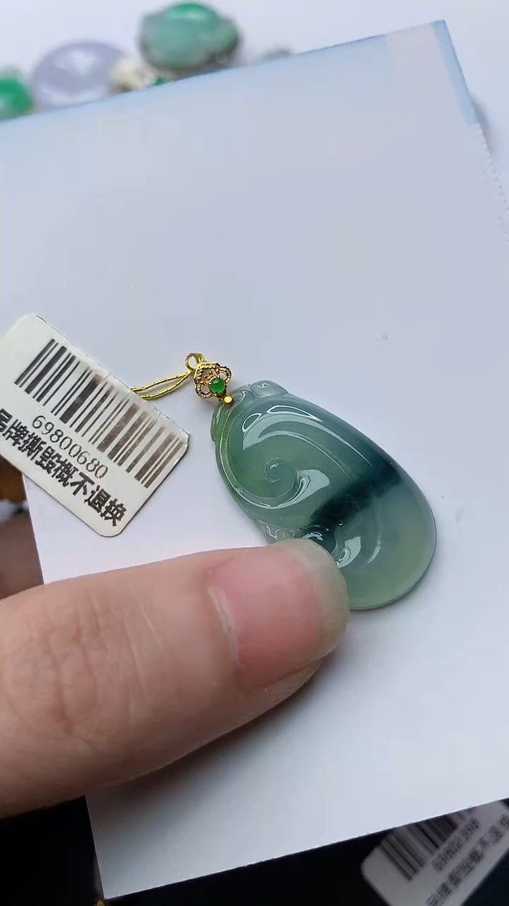 【闪购商品】翡翠颈饰18K金镶嵌62......