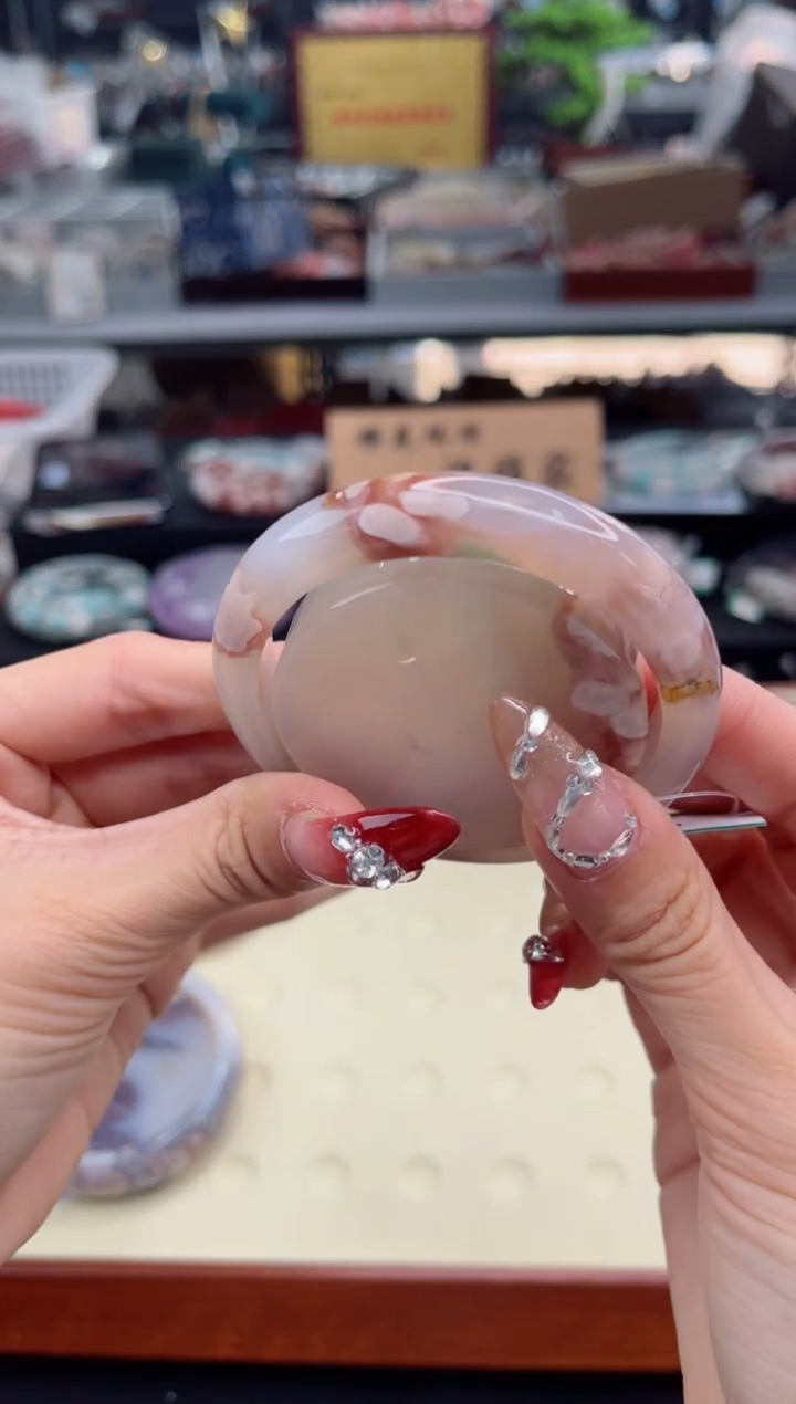 【闪购商品】石英质玉手镯未镶嵌54圈口（赠品镯心）3590114