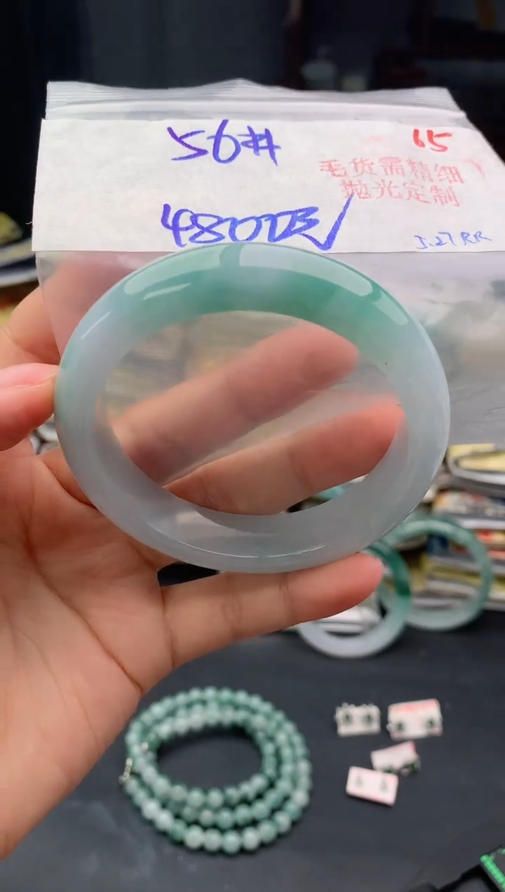 定制翡翠未镶嵌65毛货需精细抛光多样性1件4800元