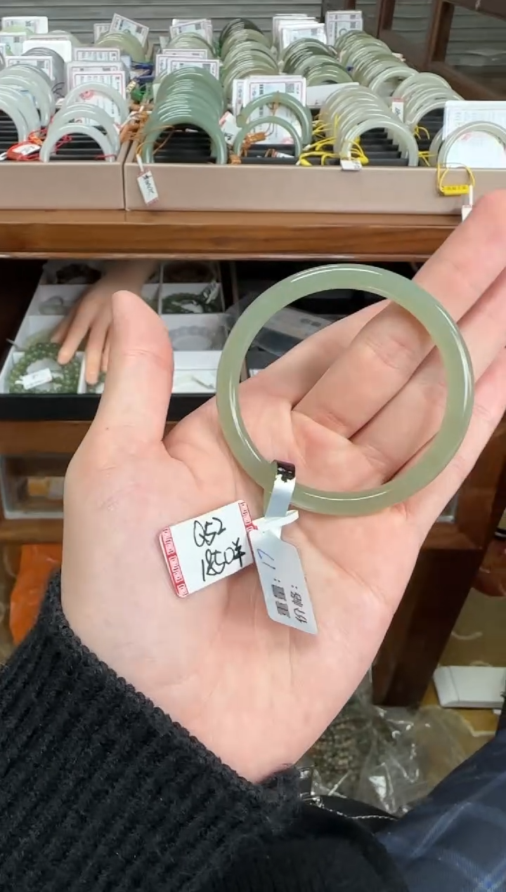 未镶嵌手镯和田玉52