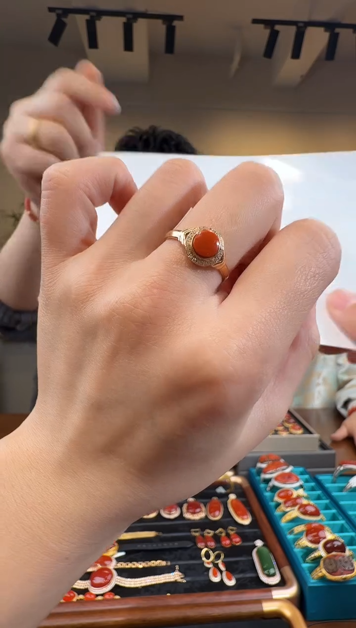 颈饰18K金镶嵌南红玛瑙39-541-12.29多样性拍一发一