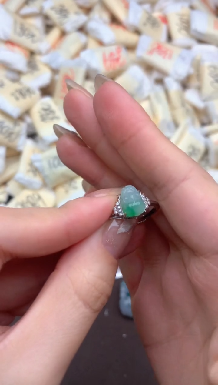 【闪购商品】翡翠挂件银S925镶嵌—