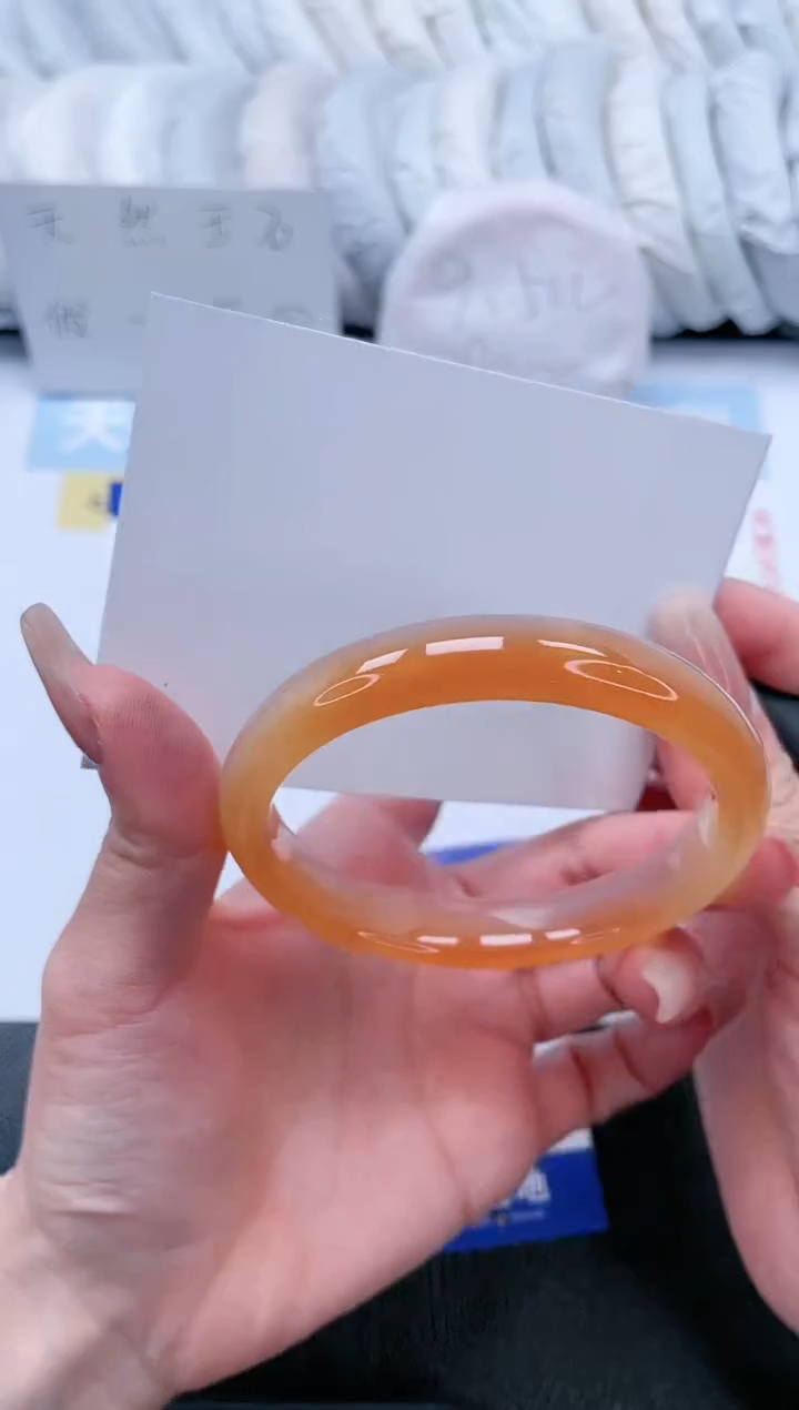 【闪购商品】石英质玉手镯未镶嵌T112-58.8